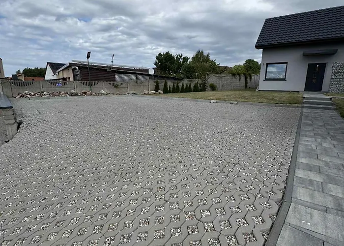 - 10km Od Morza Nyaraló *